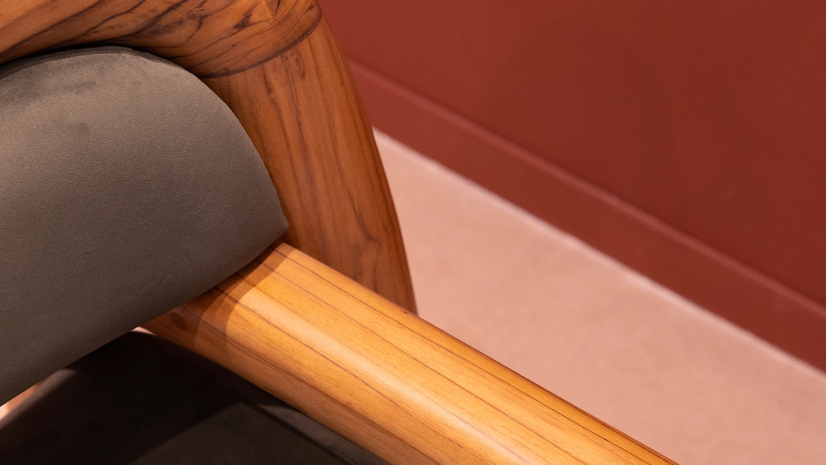 Aikyam Arm Chair