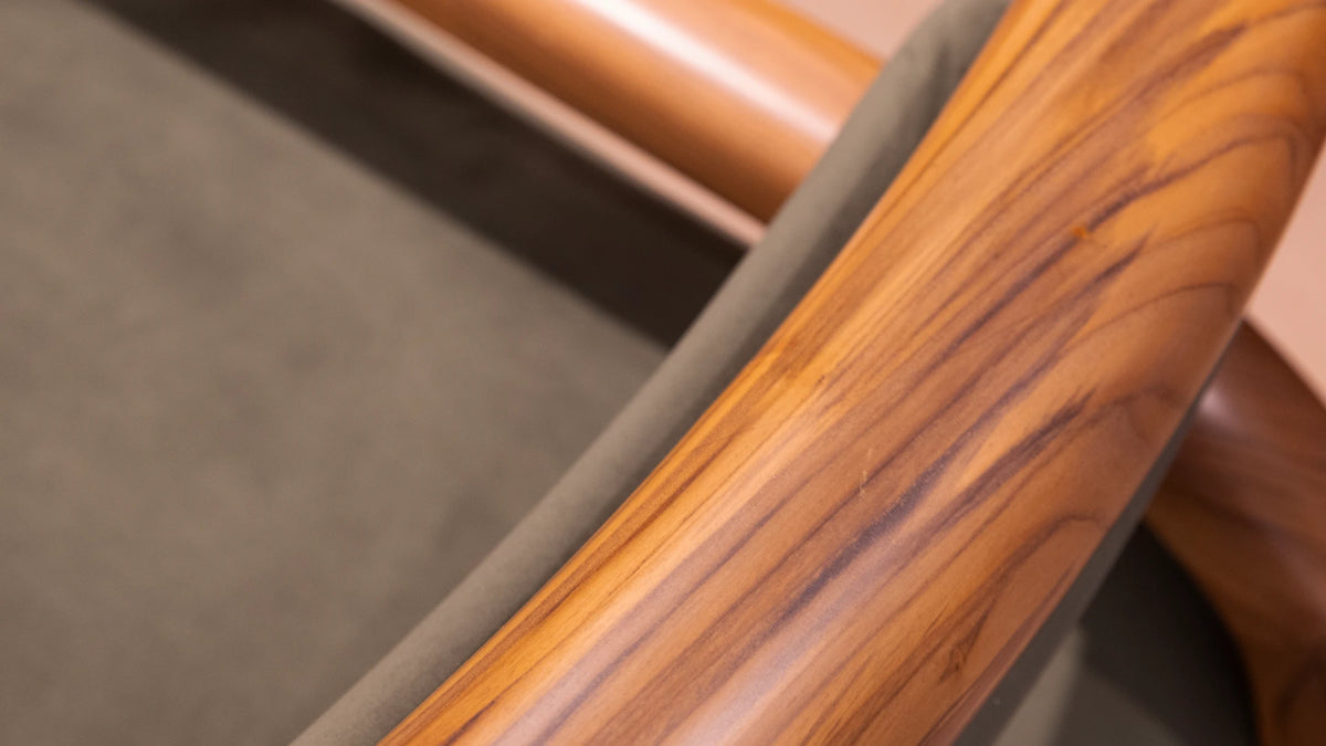 Aikyam Arm Chair